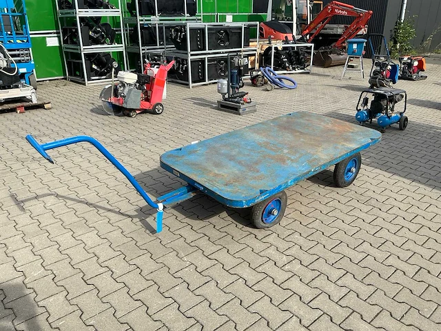 Platte wagen - afbeelding 1 van  7