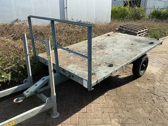 Platte wagens - afbeelding 1 van  7