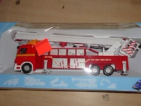 Playland brandweerwagen metaal en kunstof