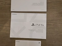 Playstation 5 disc edition console (in nieuwstaat) + gta 5 game + draadloze controller + kabels & handleiding - afbeelding 3 van  12