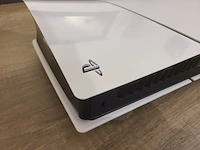 Playstation 5 disc edition console (in nieuwstaat) + gta 5 game + draadloze controller + kabels & handleiding - afbeelding 7 van  12