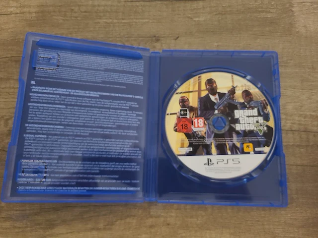 Playstation 5 disc edition console (in nieuwstaat) + gta 5 game + draadloze controller + kabels & handleiding - afbeelding 12 van  12