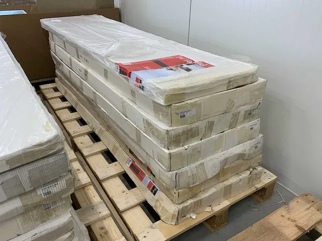 Plieger perugia designradiator (7x) - afbeelding 4 van  4