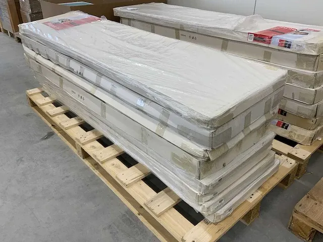 Plieger perugia designradiator (8x) - afbeelding 4 van  4