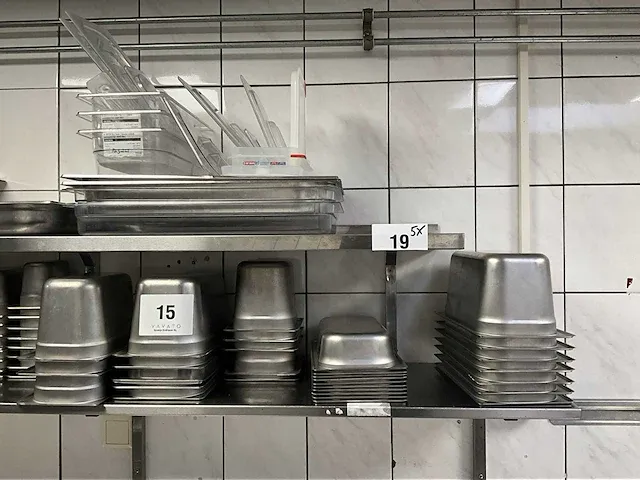 Plm 75 diverse rvs gastronorm bakken - afbeelding 2 van  5