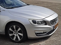 Plug-in hybride volvo, v60 2.4 d6 twin engine r-design, bouwjaar 2015 - afbeelding 4 van  66
