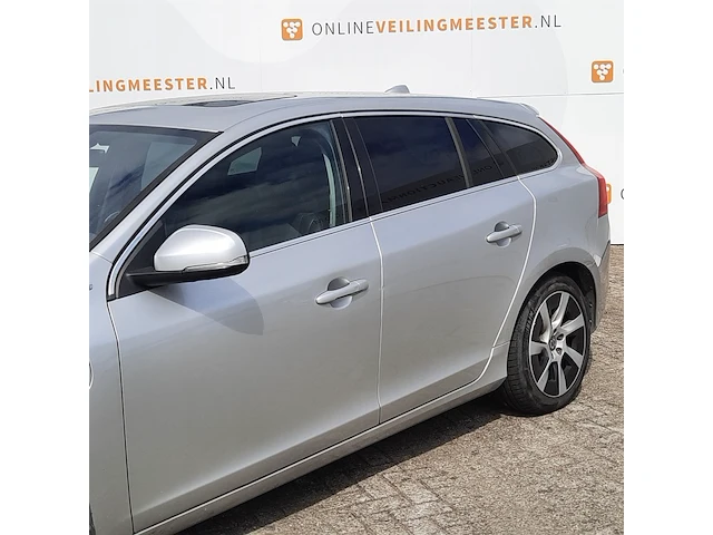 Plug-in hybride volvo, v60 2.4 d6 twin engine r-design, bouwjaar 2015 - afbeelding 23 van  66