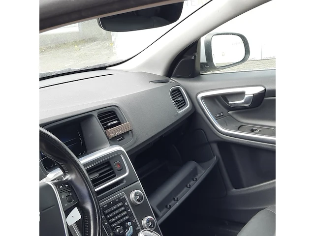 Plug-in hybride volvo, v60 2.4 d6 twin engine r-design, bouwjaar 2015 - afbeelding 42 van  66