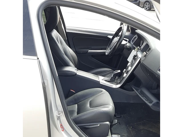 Plug-in hybride volvo, v60 2.4 d6 twin engine r-design, bouwjaar 2015 - afbeelding 59 van  66