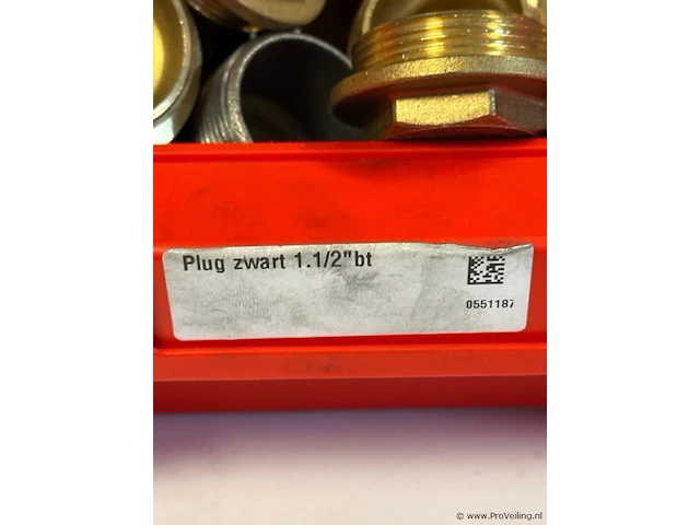 Plug zwart 1.1/2" - partij - afbeelding 4 van  4