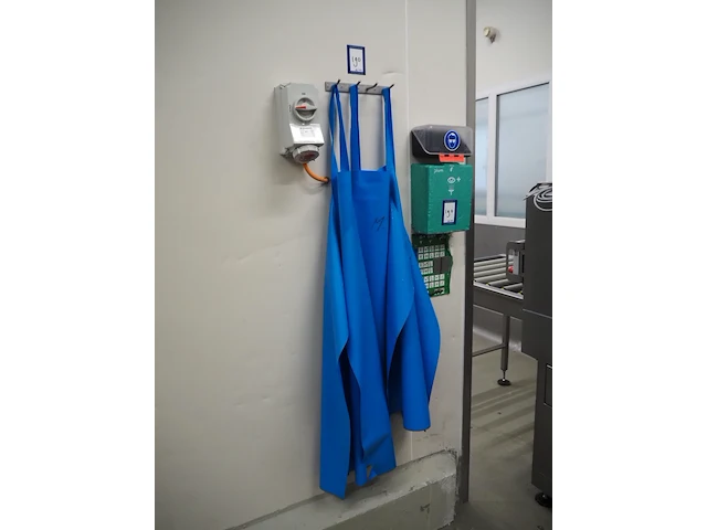 Plum - afbeelding 1 van  5