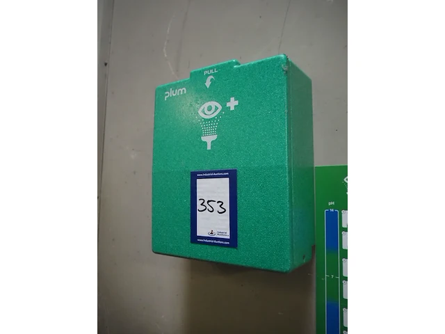 Plum - afbeelding 1 van  3