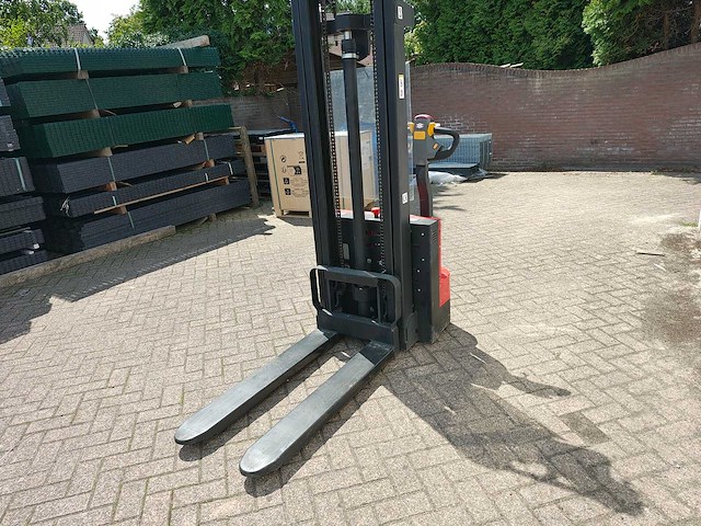 Plus power - 2024 - es15-es - stapelaar - afbeelding 5 van  15