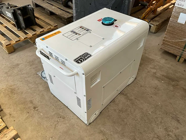 Plus power gf2-6 silent stroomgenerator - afbeelding 4 van  10