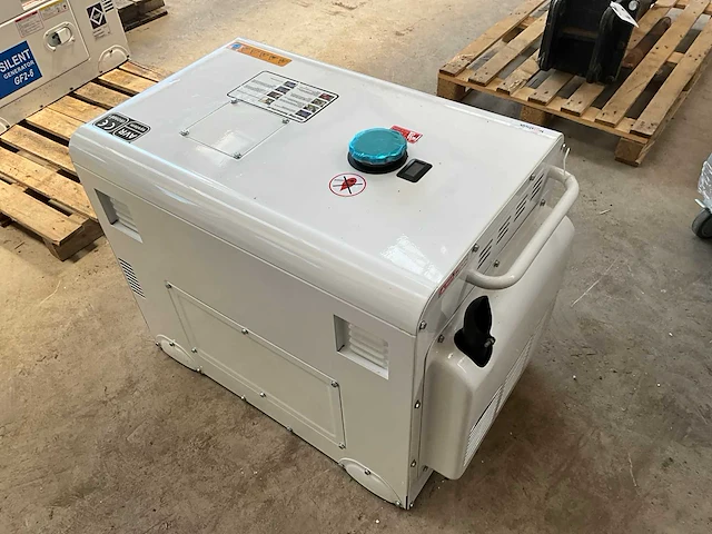 Plus power gf2-6 silent stroomgenerator - afbeelding 5 van  10