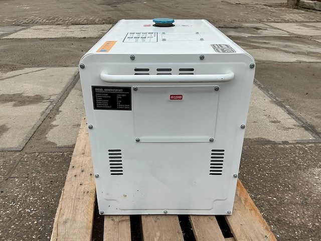Plus power gf2-6 silent stroomgenerator - afbeelding 8 van  12