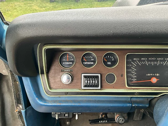 Plymouth - valiant - oldtimer - afbeelding 6 van  31