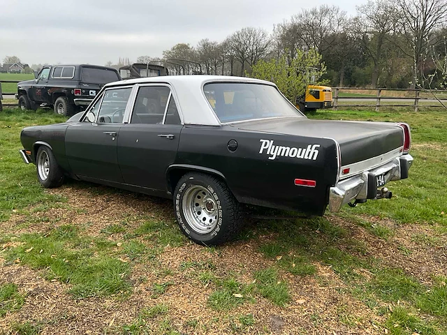 Plymouth - valiant - oldtimer - afbeelding 23 van  31