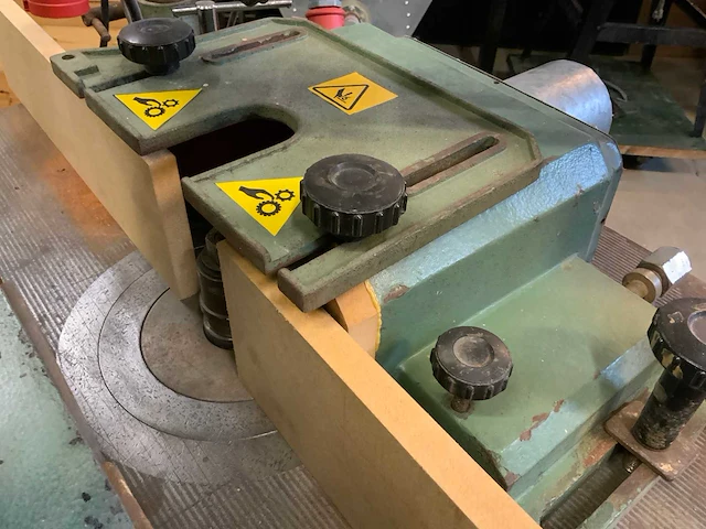 Pm t 1000 tafel- en spilfreesmachine - afbeelding 4 van  7