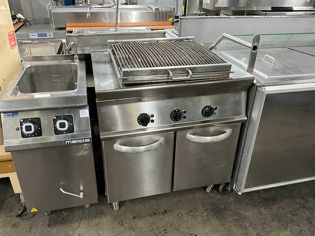 Pn8fl7 watergrill - afbeelding 1 van  8