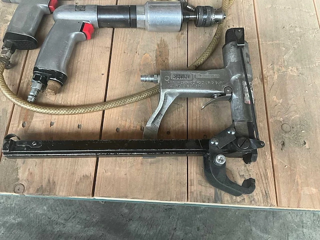 Pneumatisch gereedschap (2x) - afbeelding 3 van  3