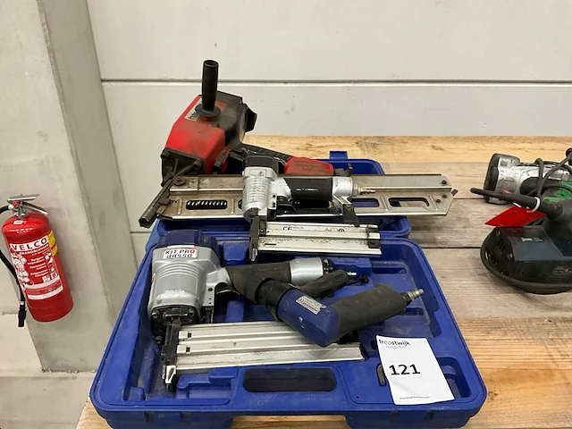 Pneumatisch gereedschap (4x) - afbeelding 1 van  7