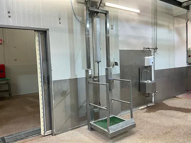 Pneumatisch in hoogte verstelbaar platform (c) - afbeelding 1 van  7