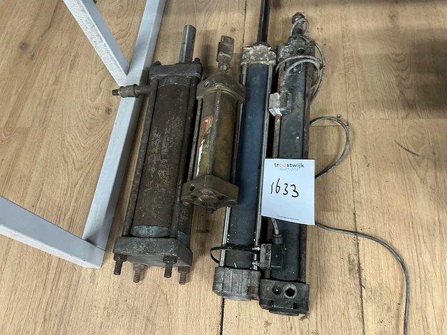Pneumatische actuator (4x) - afbeelding 2 van  3