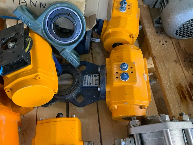 Pneumatische afsluiters en trilmotoren - afbeelding 4 van  4
