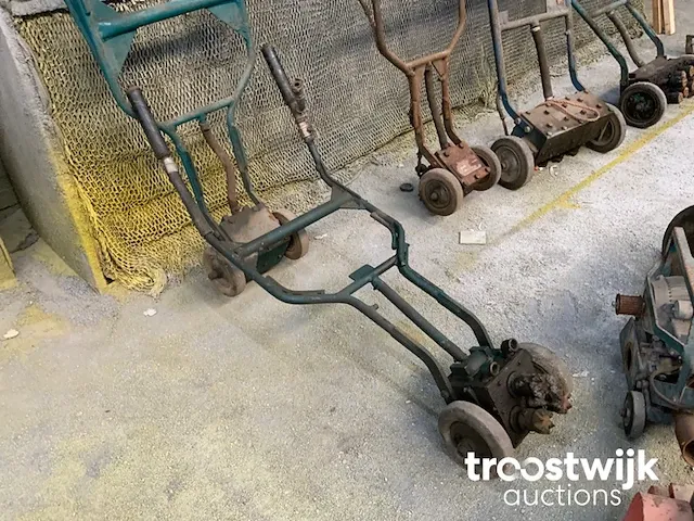 Pneumatische bouchadeermachine - afbeelding 1 van  3