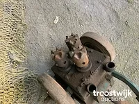 Pneumatische bouchadeermachine - afbeelding 3 van  3
