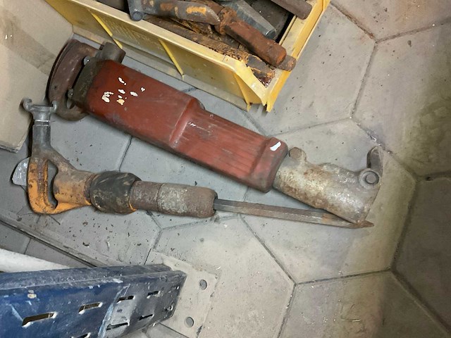 Pneumatische breekhamer (2x) - afbeelding 1 van  3