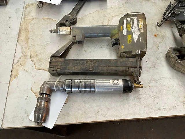 Pneumatische gereedschap (2x) - afbeelding 1 van  4