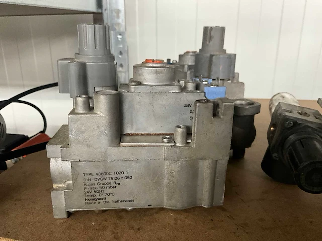 Pneumatische klep (3x) - afbeelding 2 van  4