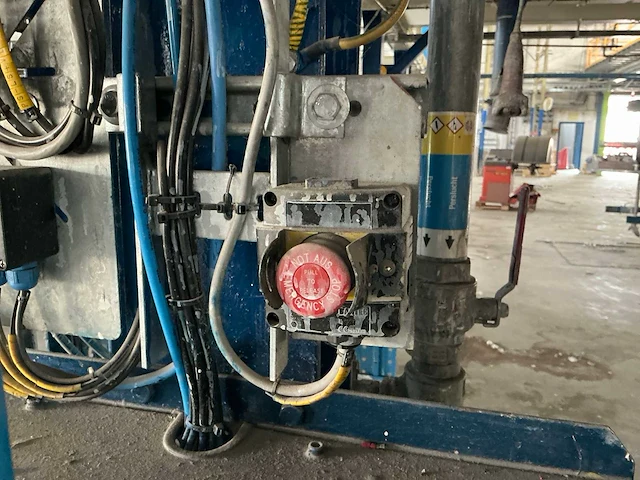 Pneumatische klep verdeelstuk met besturing - afbeelding 8 van  9