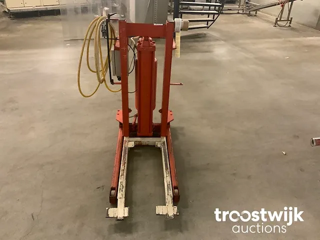 Pneumatische palletlifter - afbeelding 2 van  6