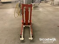 Pneumatische palletlifter - afbeelding 2 van  6
