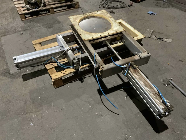 Pneumatische schuifafsluiter (2x) - afbeelding 1 van  4