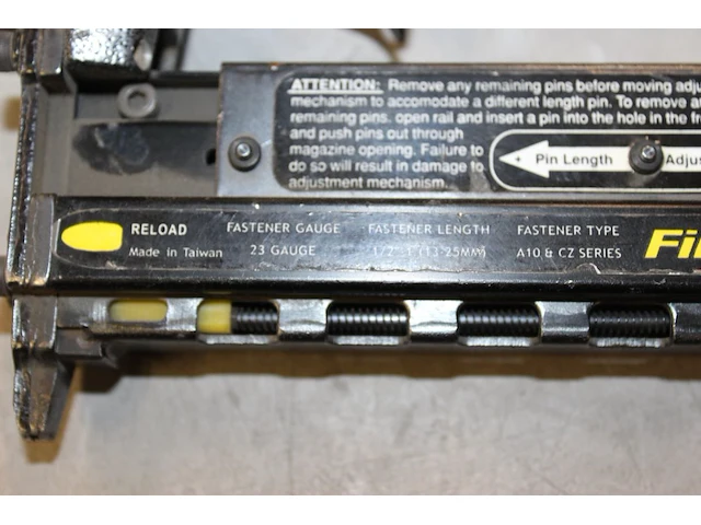 Pneumatische tacker senco. - afbeelding 3 van  3