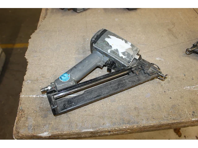 Pneumatische tacker senco. - afbeelding 2 van  2