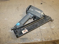Pneumatische tacker senco. - afbeelding 2 van  2