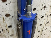Pneumatische verticale opsluitbank, duin, 2008 - afbeelding 2 van  10