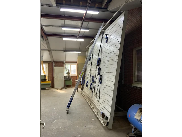 Pneumatische verticale opsluitbank, duin, 2008 - afbeelding 5 van  10