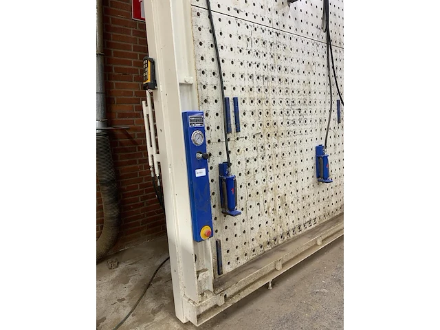 Pneumatische verticale opsluitbank, duin, 2008 - afbeelding 6 van  10