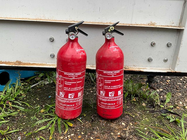 Poeder - 2 kg - brandblusser (2x) - afbeelding 1 van  4