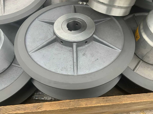 Poelie voor variator schuitemaker robusta (7x) - afbeelding 6 van  7