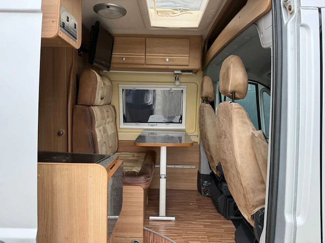 Poessl - globescout - buscamper - camper - 2009 - afbeelding 13 van  60