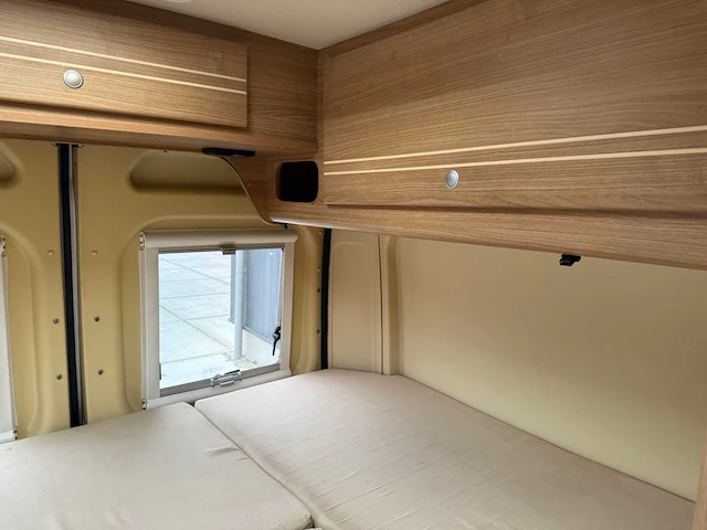 Poessl - globescout - buscamper - camper - 2009 - afbeelding 20 van  60