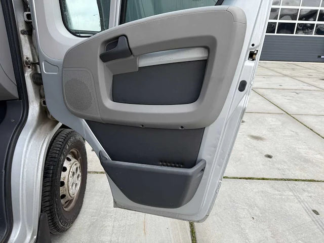 Poessl - globescout - buscamper - camper - 2009 - afbeelding 50 van  60
