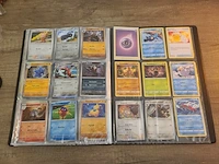 Pokémon collectie met vele kaarten en accessoires van pokémon + zeldzame japanse eevee kaart - afbeelding 13 van  22